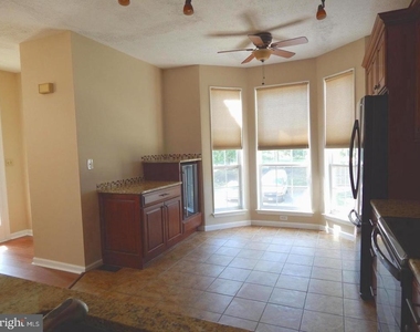 862 N Waterford Lane - Photo Thumbnail 8