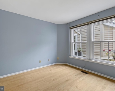 1312 Braken Avenue - Photo Thumbnail 15