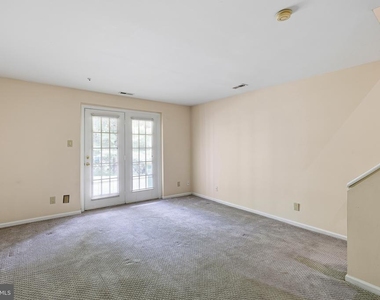 1312 Braken Avenue - Photo Thumbnail 9