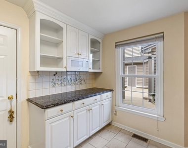 1312 Braken Avenue - Photo Thumbnail 6