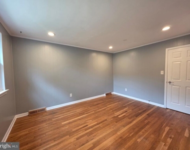 24 Fremont Road - Photo Thumbnail 10
