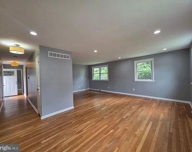 24 Fremont Road - Photo Thumbnail 2