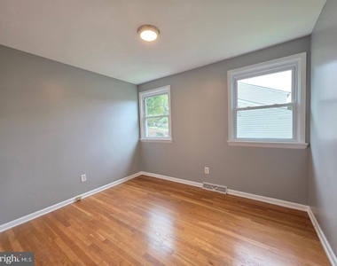 24 Fremont Road - Photo Thumbnail 8