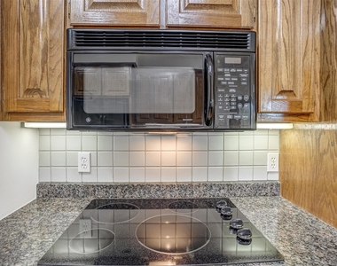 410 Rolling Green Dr - Photo Thumbnail 16