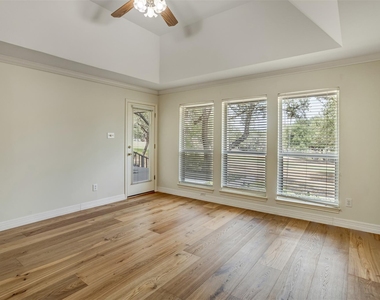 410 Rolling Green Dr - Photo Thumbnail 20
