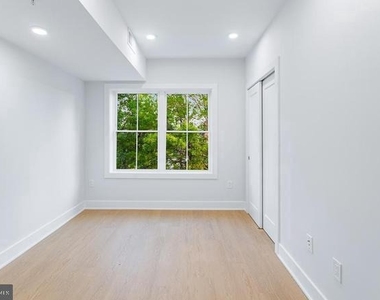 1109 Nw Fern Street Nw - Photo Thumbnail 11