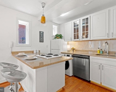 1125 12th Street Nw - Photo Thumbnail 6