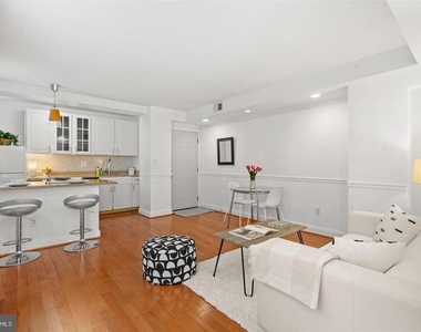 1125 12th Street Nw - Photo Thumbnail 3