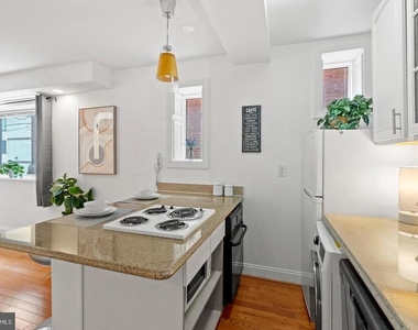 1125 12th Street Nw - Photo Thumbnail 7