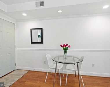 1125 12th Street Nw - Photo Thumbnail 13