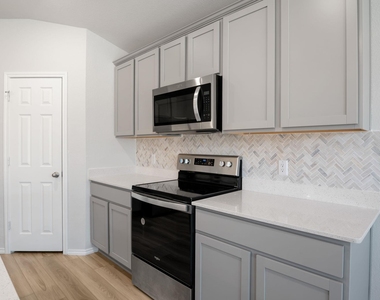 1430 Piedmont St - Photo Thumbnail 9