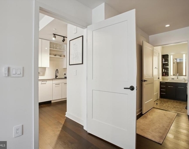70 N Street Se - Photo Thumbnail 15