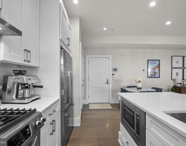16 17th Street Ne - Photo Thumbnail 13