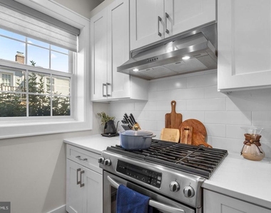 16 17th Street Ne - Photo Thumbnail 12