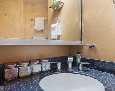 2415 I Street Nw - Photo Thumbnail 3