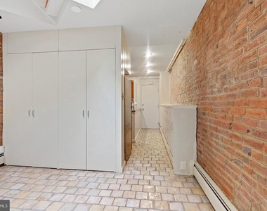 2415 I Street Nw - Photo Thumbnail 8