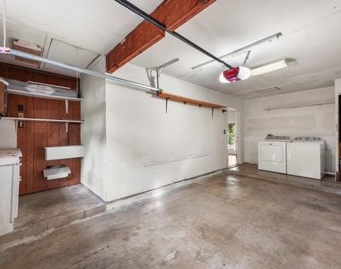 8010 Camden Dr - Photo Thumbnail 23
