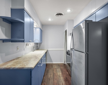 8010 Camden Dr - Photo Thumbnail 7