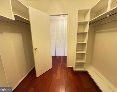 4000 Tunlaw Road Nw - Photo Thumbnail 18