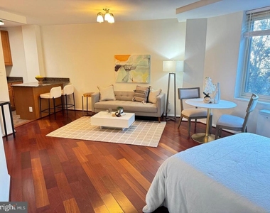 4000 Tunlaw Road Nw - Photo Thumbnail 16