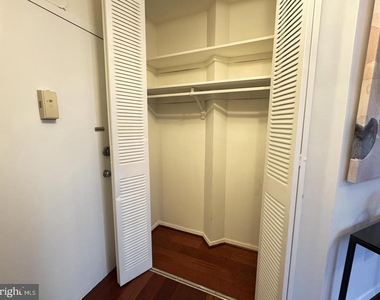 4000 Tunlaw Road Nw - Photo Thumbnail 11