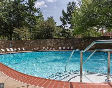 4000 Tunlaw Road Nw - Photo Thumbnail 5