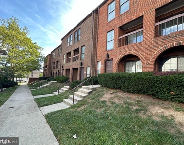 1818 Bryant Street Ne - Photo Thumbnail 1