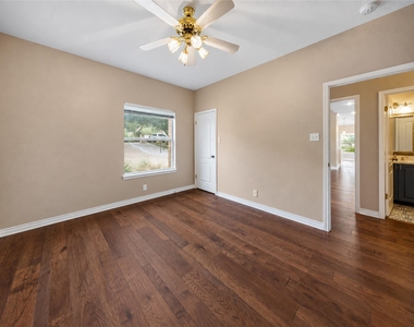 319 Copperleaf Rd - Photo Thumbnail 17