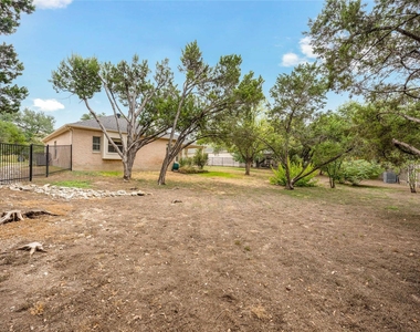 319 Copperleaf Rd - Photo Thumbnail 22