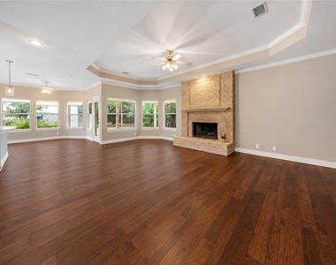 319 Copperleaf Rd - Photo Thumbnail 5