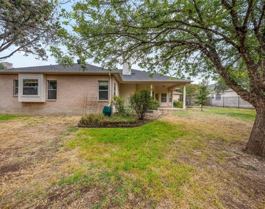 319 Copperleaf Rd - Photo Thumbnail 19