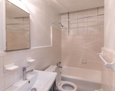 2032 Belmont Road Nw - Photo Thumbnail 14