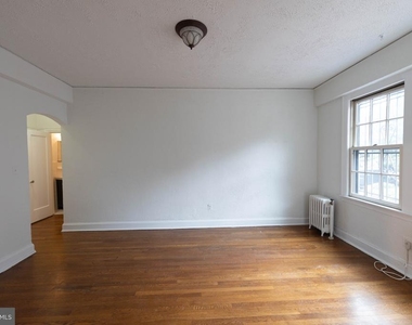 2032 Belmont Road Nw - Photo Thumbnail 10