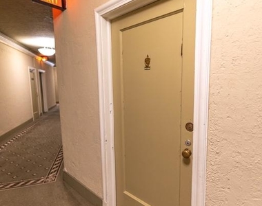 2032 Belmont Road Nw - Photo Thumbnail 20