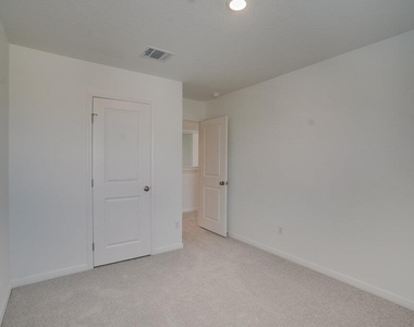174 Bayou Mint Blvd - Photo Thumbnail 11