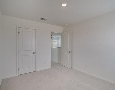 174 Bayou Mint Blvd - Photo Thumbnail 14