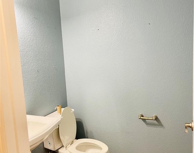 542 Bonnet Blvd - Photo Thumbnail 6