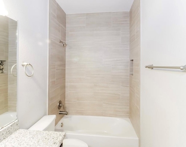542 Bonnet Blvd - Photo Thumbnail 17