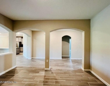9627 Lovage Lane - Photo Thumbnail 7