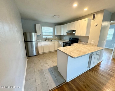 3337 Drew Street - Photo Thumbnail 17