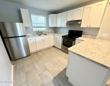 3337 Drew Street - Photo Thumbnail 1