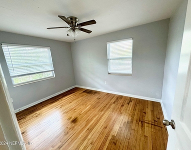 3337 Drew Street - Photo Thumbnail 14