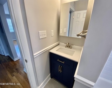 3337 Drew Street - Photo Thumbnail 7