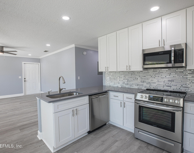 185 Donner Road - Photo Thumbnail 9
