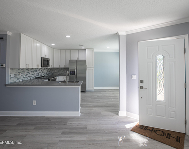 185 Donner Road - Photo Thumbnail 5