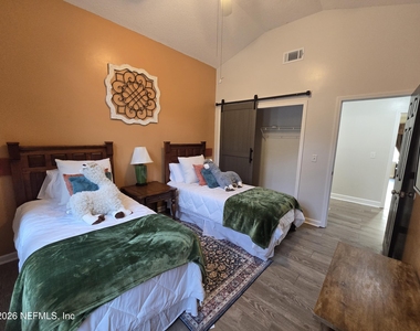 906 County Road 217 - Photo Thumbnail 14