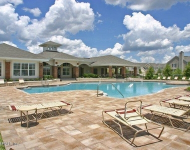 4225 Crownwood Drive - Photo Thumbnail 16