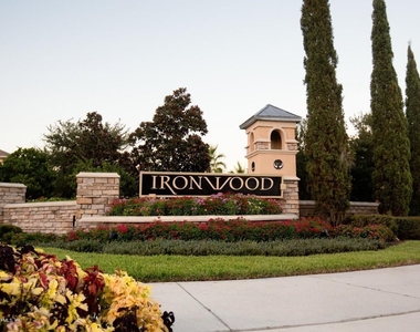 4225 Crownwood Drive - Photo Thumbnail 2