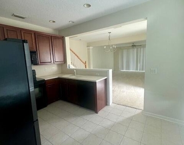 4225 Crownwood Drive - Photo Thumbnail 4