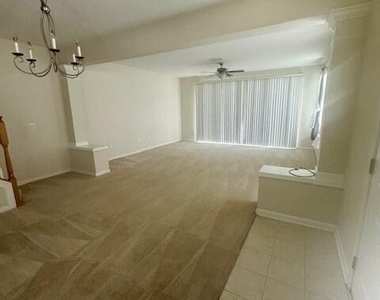 4225 Crownwood Drive - Photo Thumbnail 7